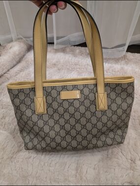 Gucci Beige Monogram Tote Bag - Beige/Yellow Trim